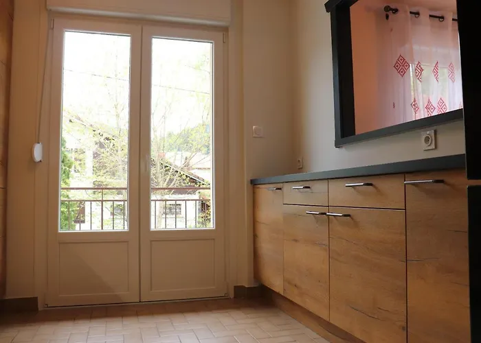 Les Pervenches Avec Sauna Apartmán *