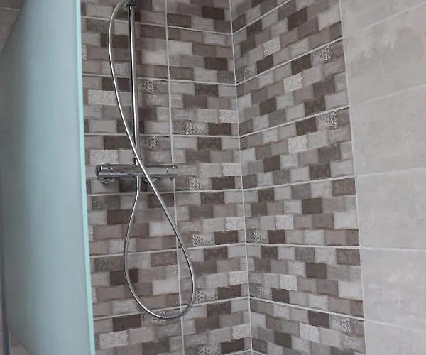 Les Pervenches Avec Sauna Apartmán